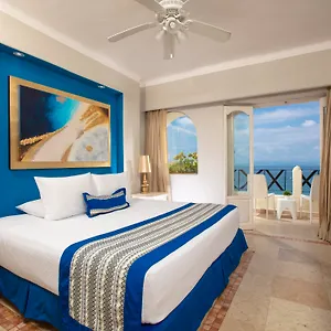 Отель Blue Chairs Beachfront - Adults Only ***